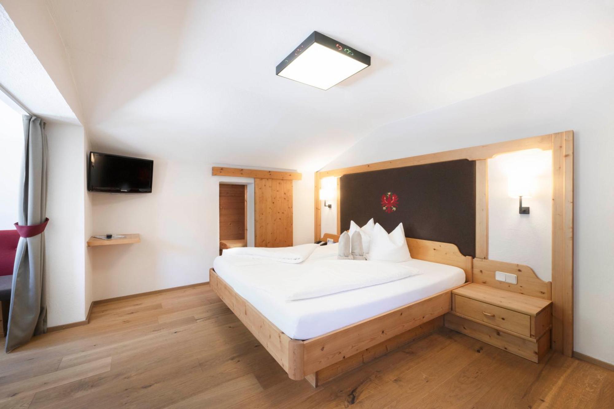Lifestylepanoramahotel Erika Superior 施图拜河谷新施蒂夫特 外观 照片
