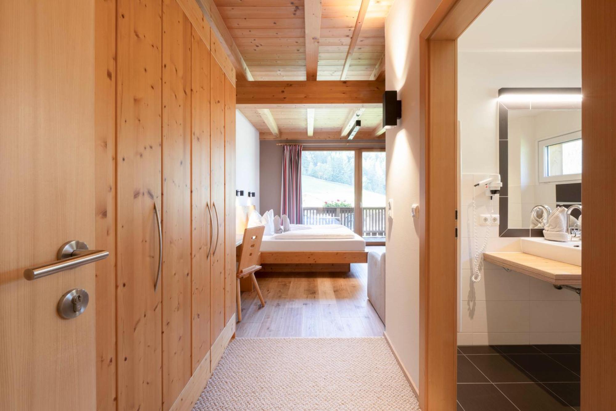 Lifestylepanoramahotel Erika Superior 施图拜河谷新施蒂夫特 外观 照片