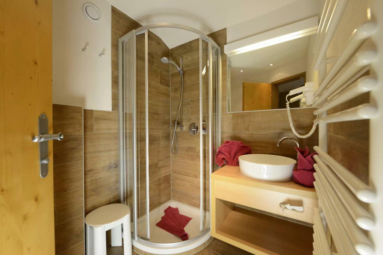Lifestylepanoramahotel Erika Superior 施图拜河谷新施蒂夫特 外观 照片